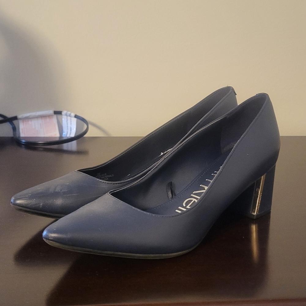 Calvin Klein Women's Navy Blue And Gold Heels
